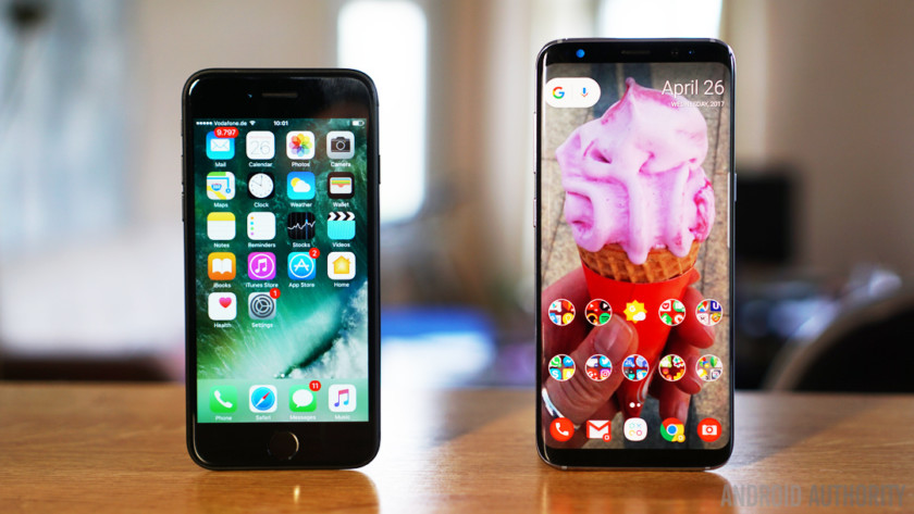 Apple-iPhone-7-vs-Samsung-Galaxy-S8-screen-840x473