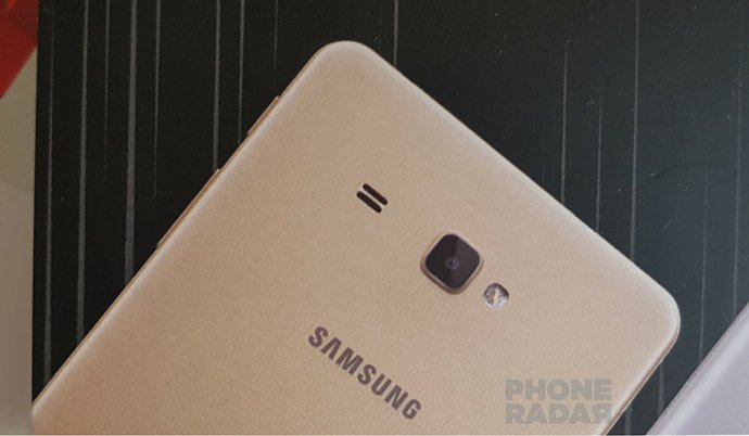 為巨屏而生：7 寸大屏幕的 Samsung Galaxy J Max 搶先曝光！ 1