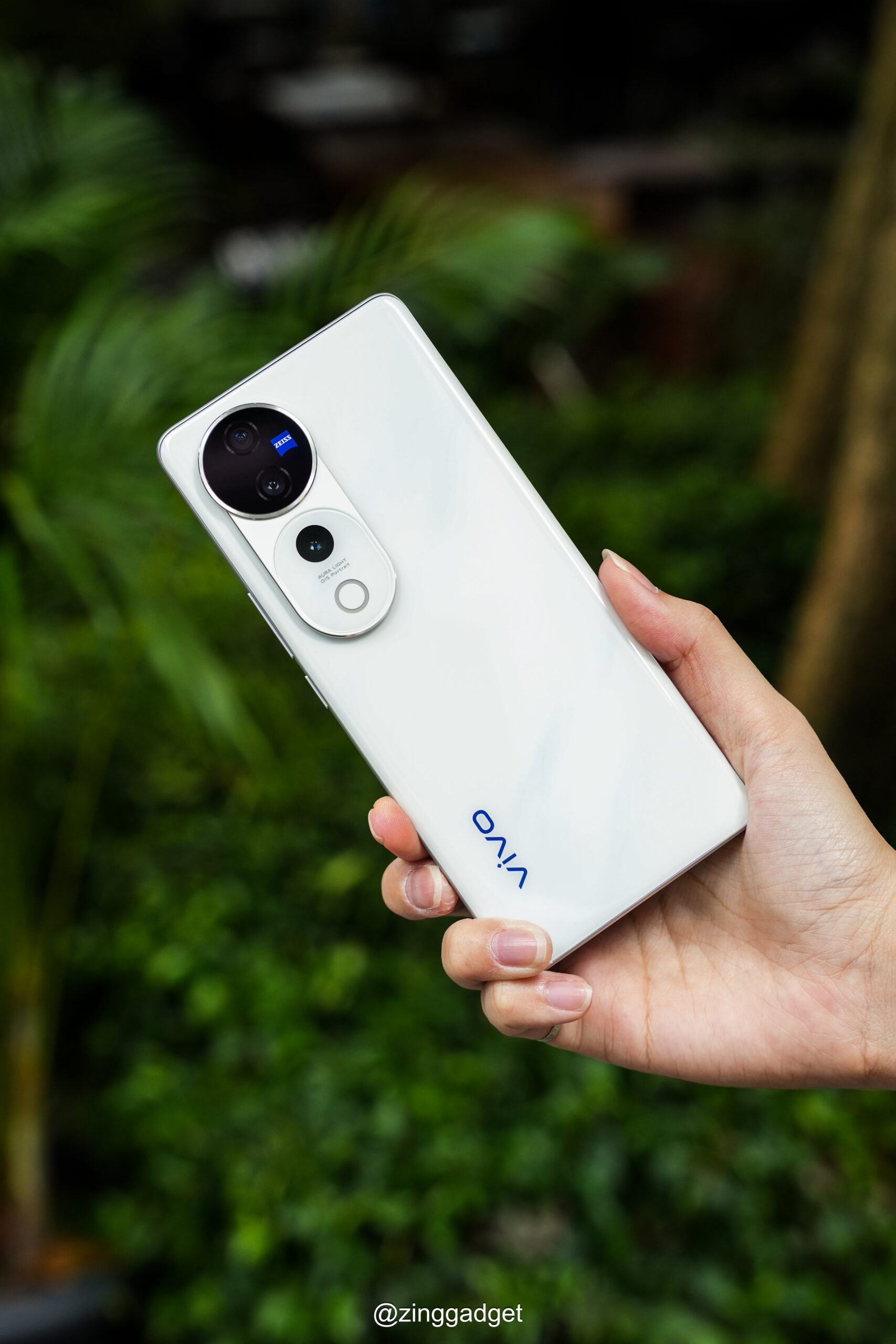 vivo V40 Pro 5G评测:全焦段人像、夜拍补光再升级,续航超顶的人像摄影神器! 77 DSC04925 1 scaled