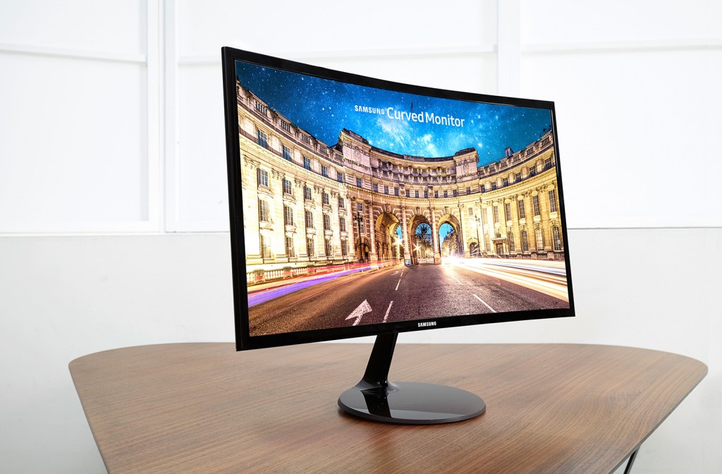 Curved Monitor