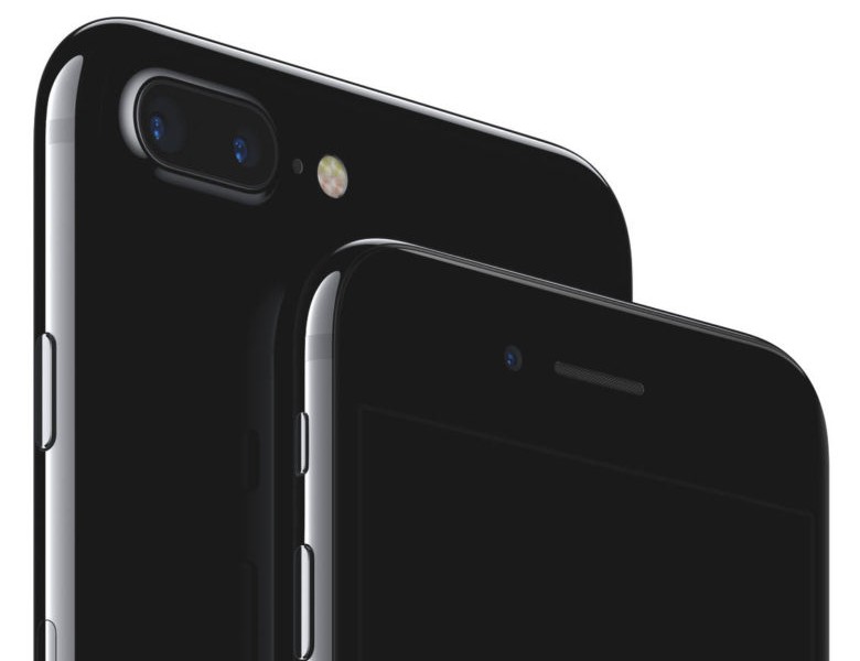 jet black iPhone 7 and iPhone 7 Plus e1473369928609 780x604
