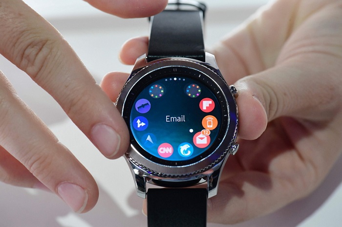 FILES-GERMANY-IT-SHOW-SMARTWATCH