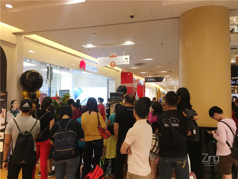 Access Mobile's Huawei Experience Store now opens at ...