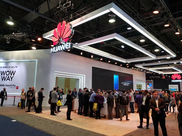 CES-2018-Huawei-booth