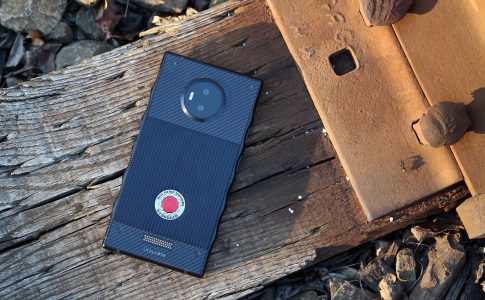 red hydrogen one 10 feature