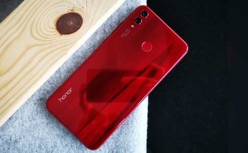 honor 8x red handson featured