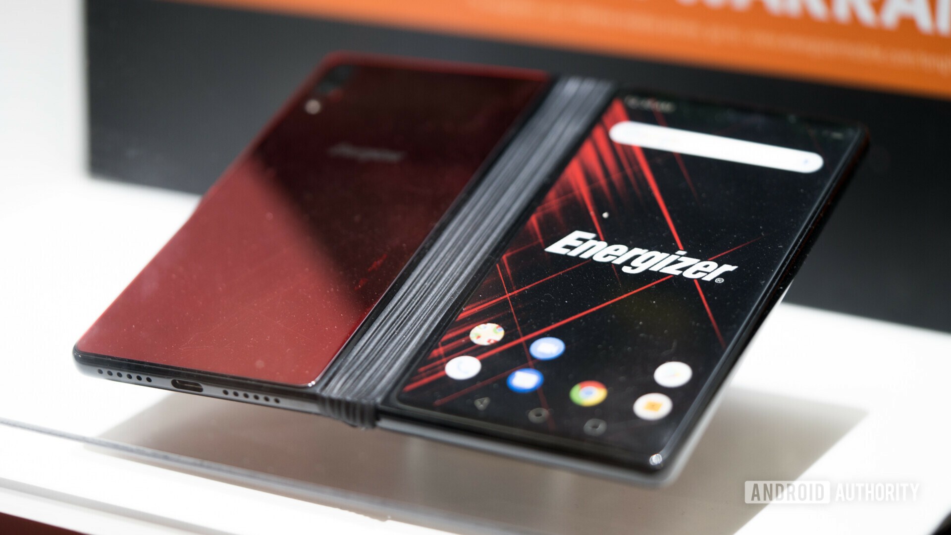 Energizer Power Max P8100S first look mwc 2019 2 1
