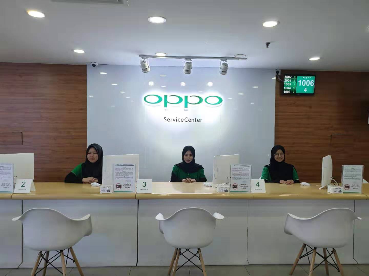 OPPO Service Center Desk