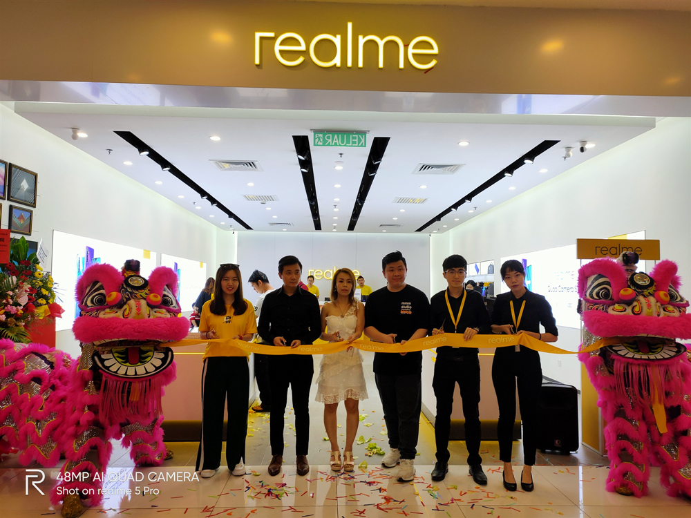 realme The Mines Shopping Mall