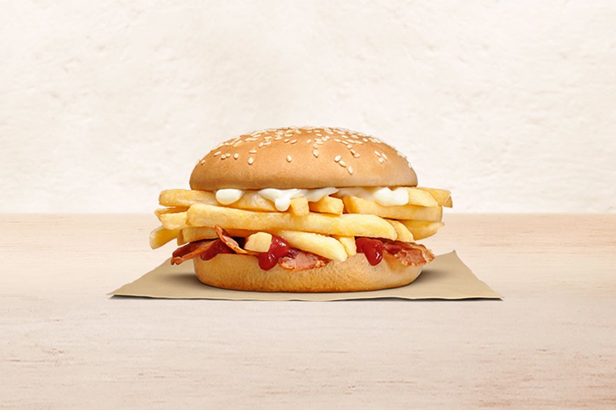 https hk.hypebeast.com files 2020 02 burger king chip butty chip butty with bacon release info 1 1