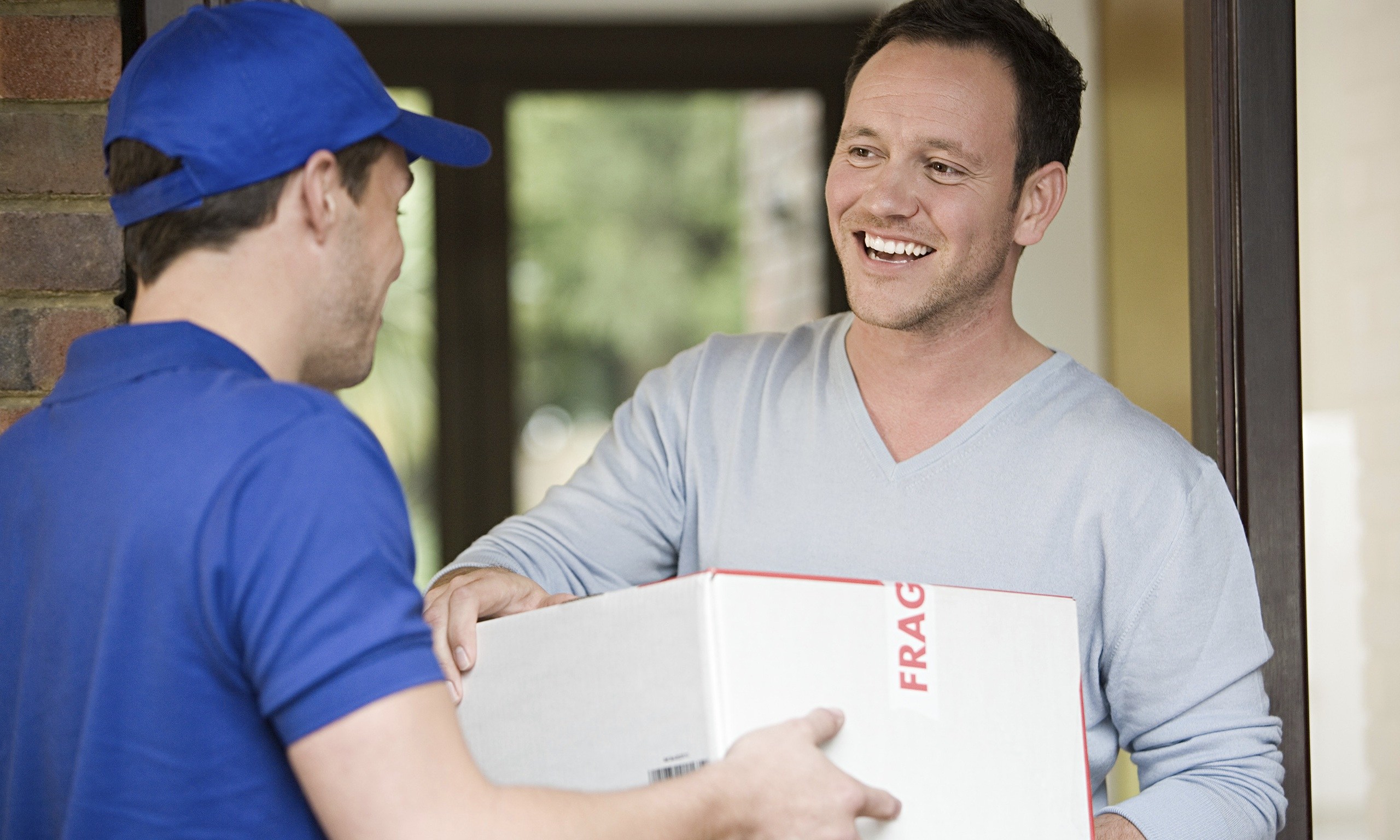 cheap courier services in London