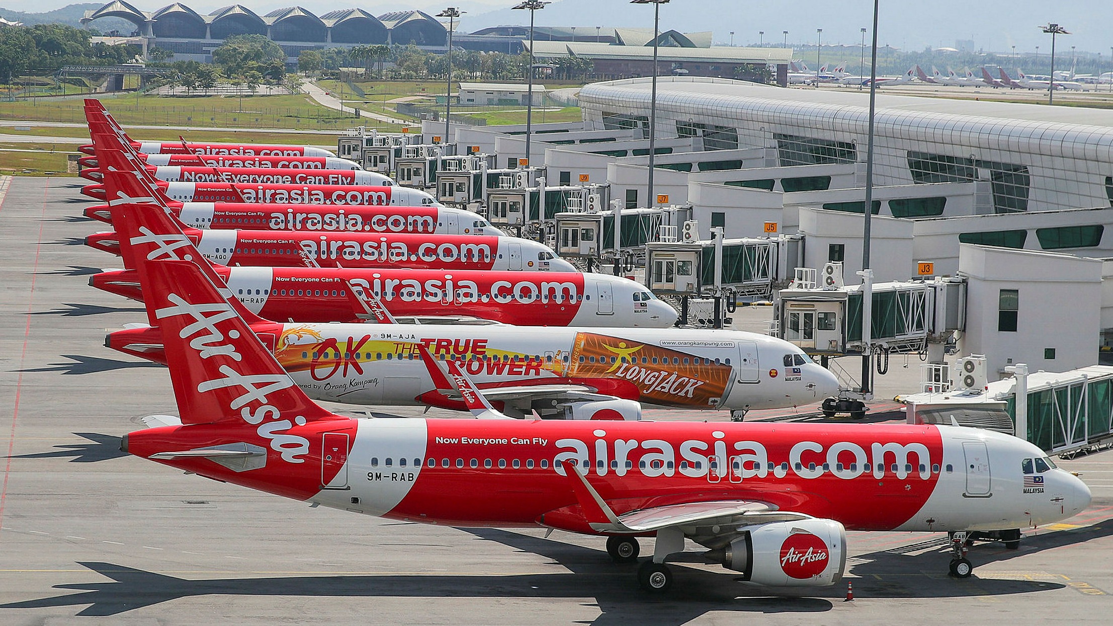 战况激烈!传近50家财团争大马5张数字银行执照:AirAsia、Singtel等宣布加入战局! 2 BigPay 2