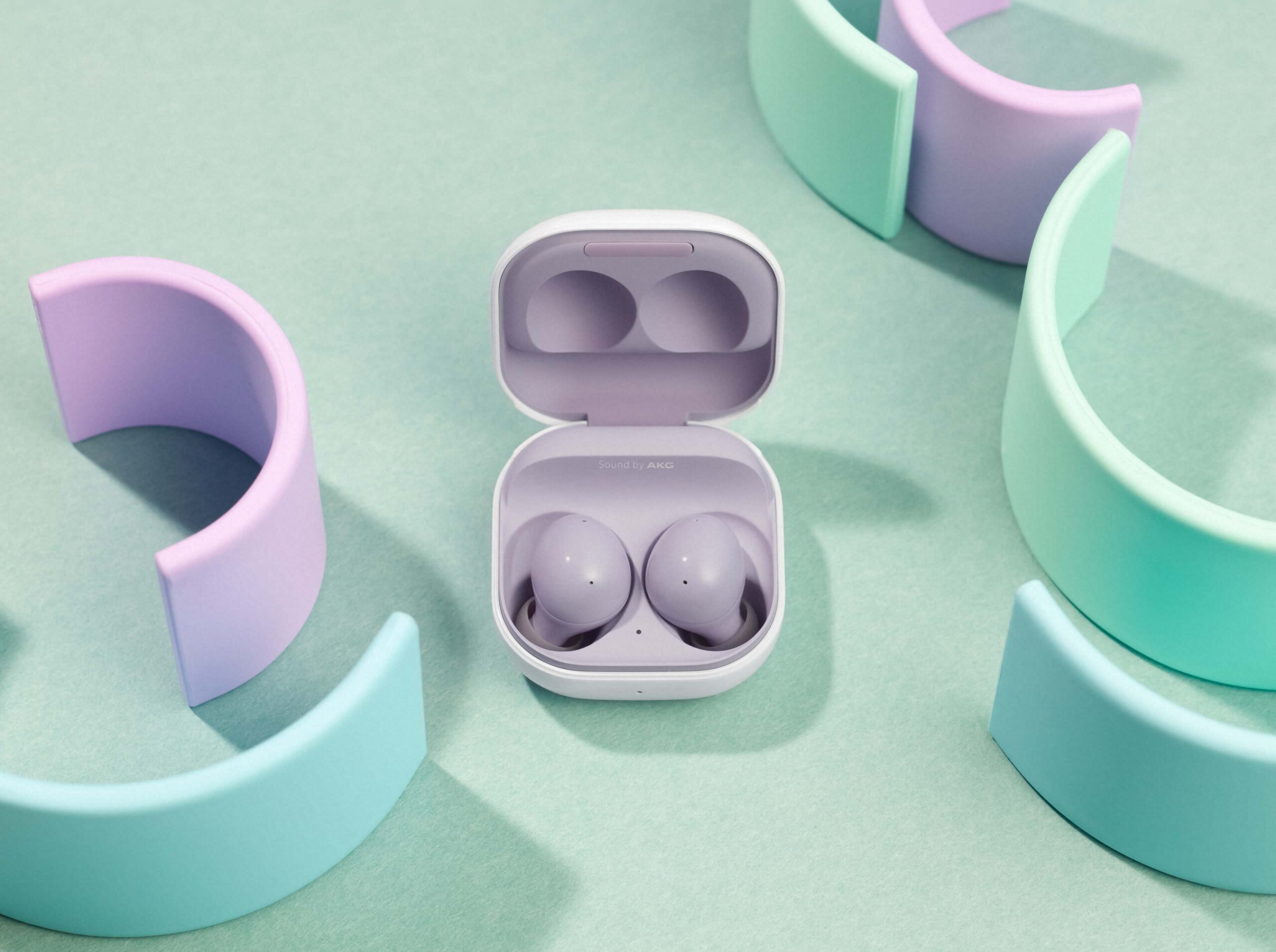 02 01 Berry product 05 galaxybuds2 lavender L scaled