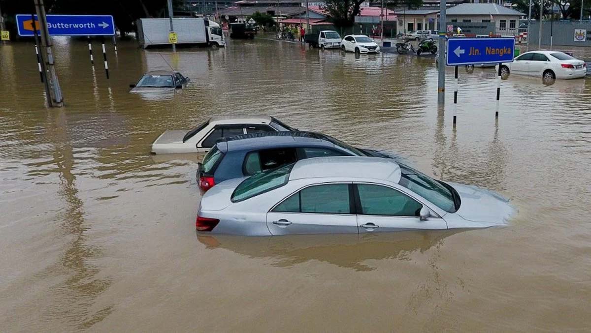 0712 car flood 1509975348 result