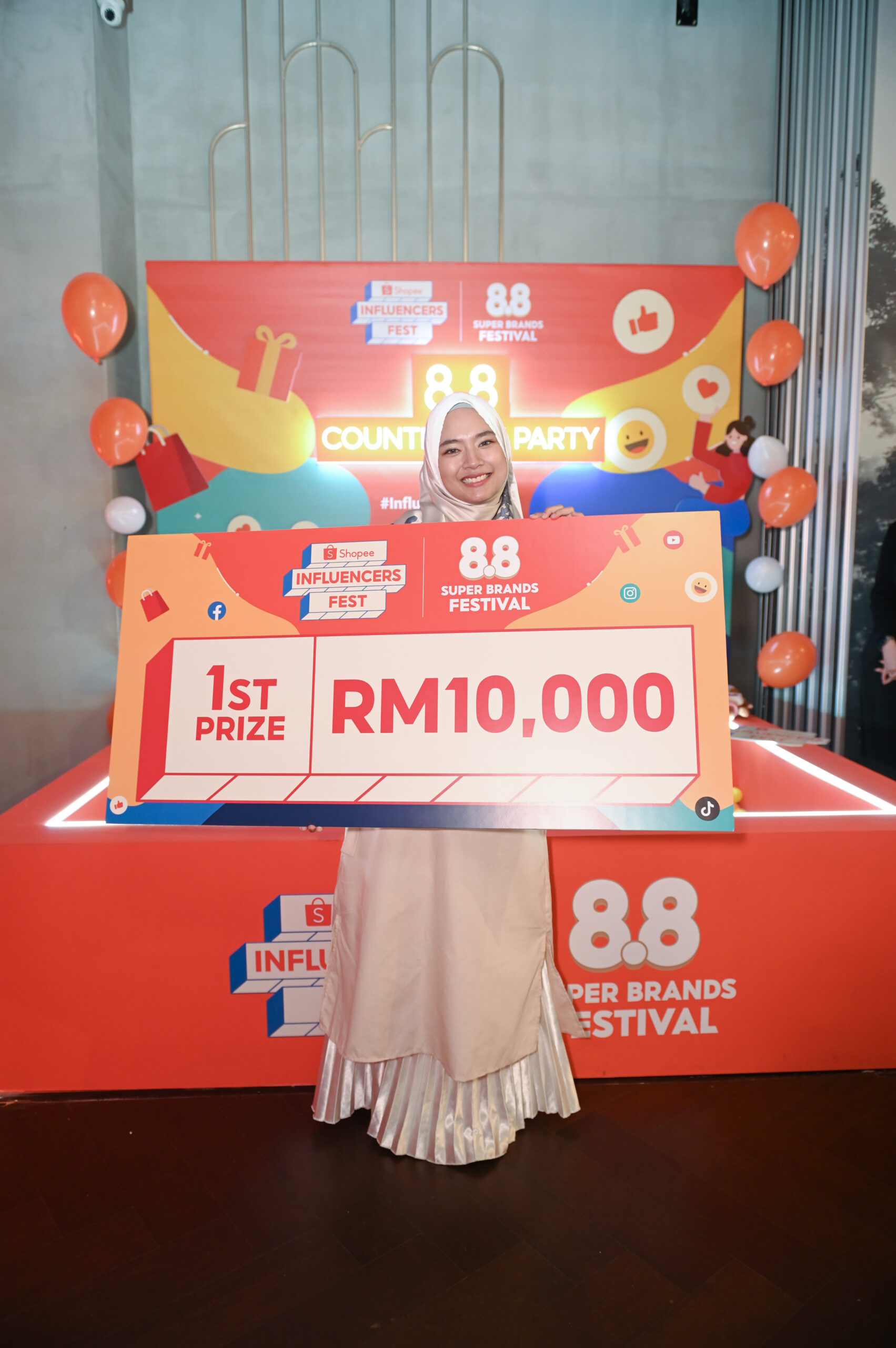 Faten Nor Izzatie Winner of Shopee Influencer Fest Contest Picture 2 scaled