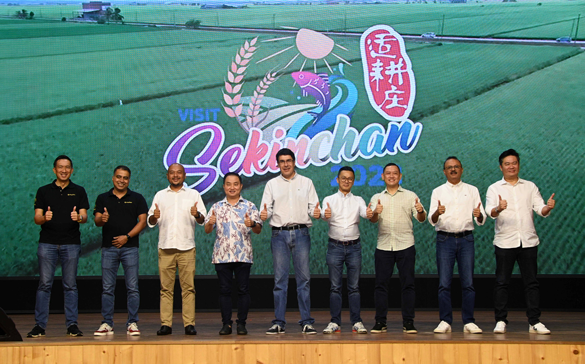 Sekinchan becomes first cashless kampung in Malaysia and launches Visit Sekinchan 2023 through collective efforts by Hong Leong Bank PayNet and Sekinchan residents and businesses