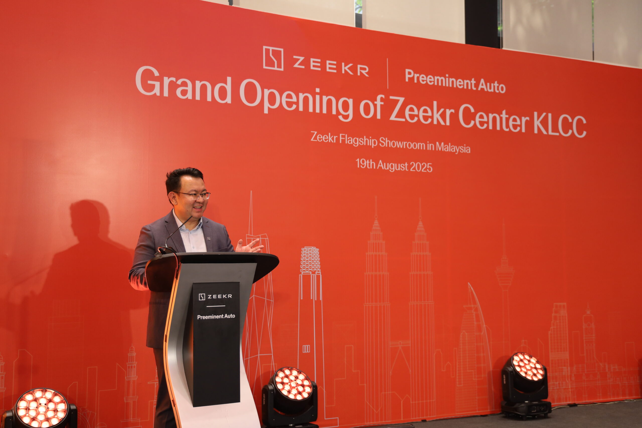 Zeekr Center KLCC 盛大开业!全新展厅开幕,Zeekr 009 Executive 售价 RM299,800 起! 10 1000187179 1 scaled