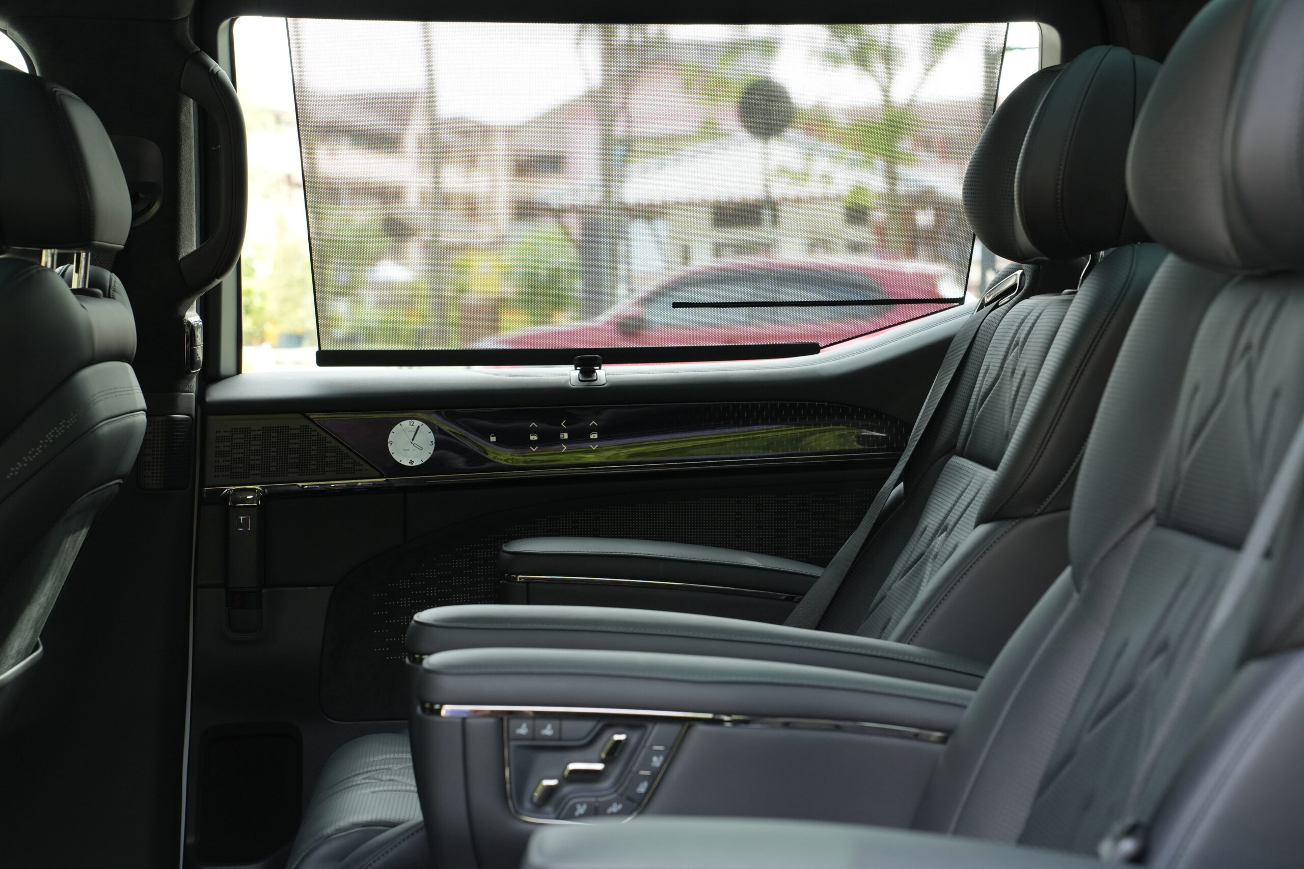 Zeekr Center KLCC 盛大开业!全新展厅开幕,Zeekr 009 Executive 售价 RM299,800 起! 16 DSC08287 1 scaled