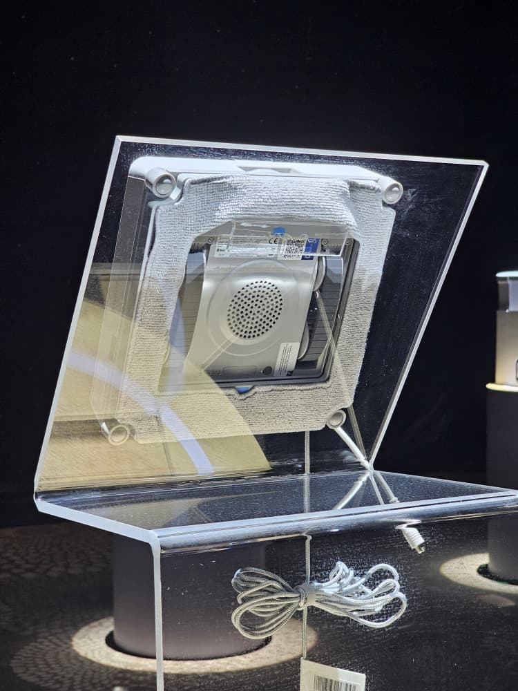 ECOVACS 发布 DEEBOT X11 OmniCyclone 扫地机器人:内置AI管家定制清洁方案、洗拖布会自动充电6%等,大马售价RM5099! 16 WhatsApp Image 2025 09 22 at 21.38.52 1