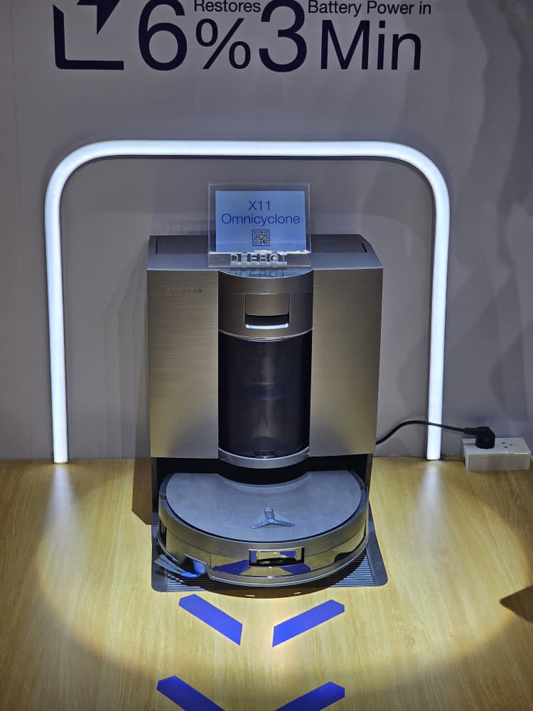 ECOVACS 发布 DEEBOT X11 OmniCyclone 扫地机器人:内置AI管家定制清洁方案、洗拖布会自动充电6%等,大马售价RM5099! 2 WhatsApp Image 2025 09 22 at 21.38.54 1