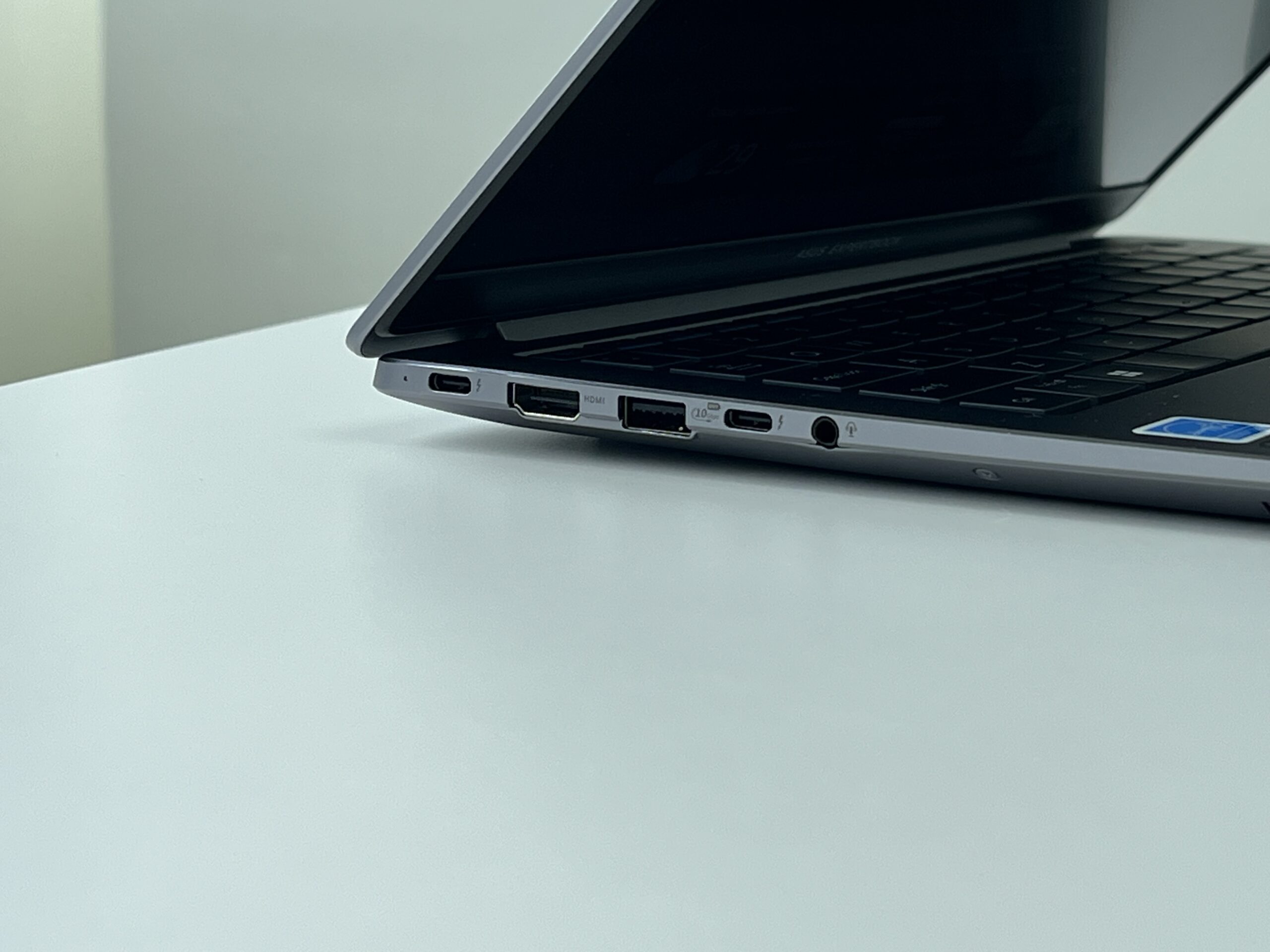 ASUS ExpertBook P5评测:比一般办公本更专业也更耐造! 4 ASUS ExpertBook P5评测:比一般办公本更专业也更耐造!