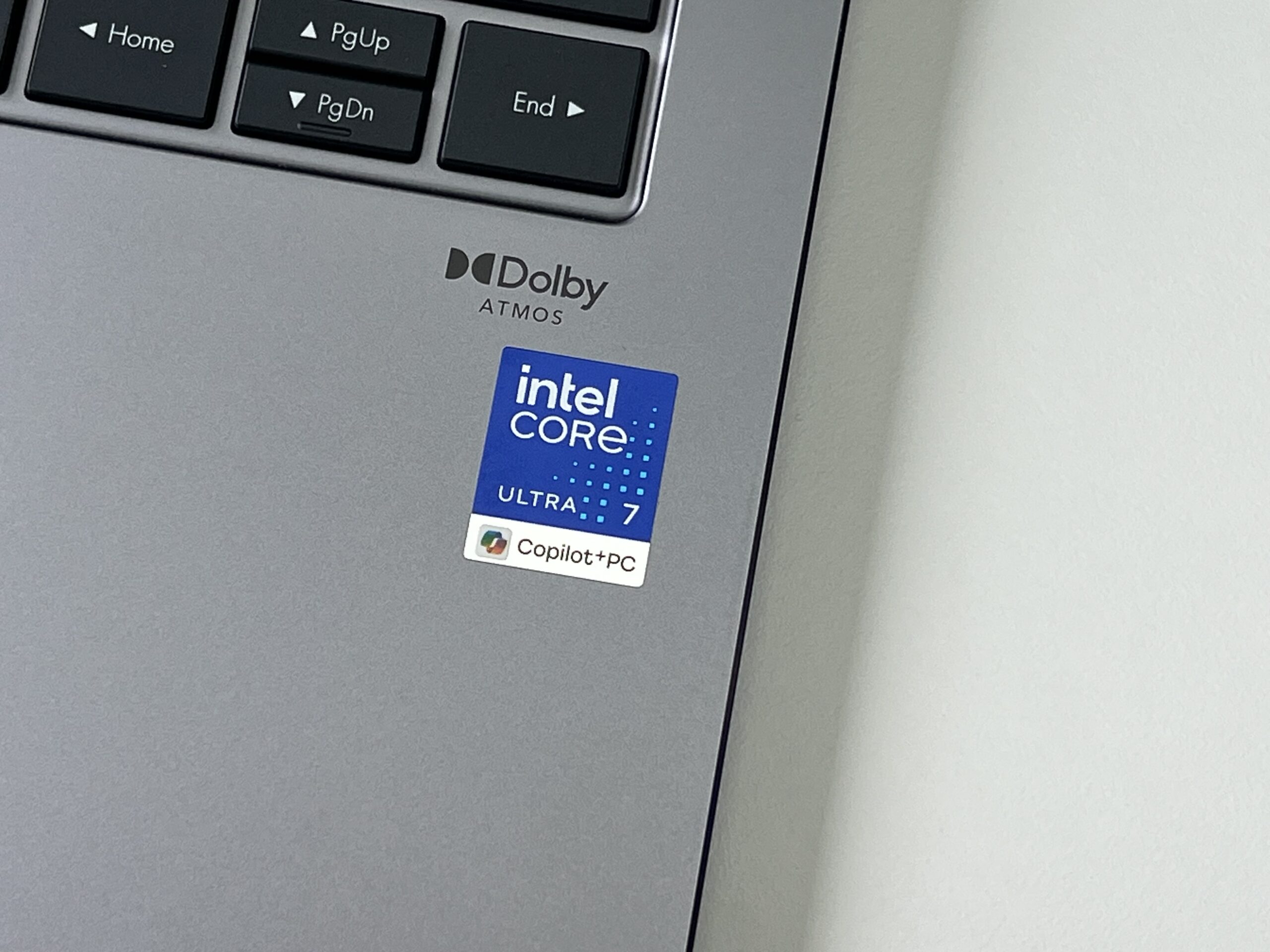 ASUS ExpertBook P5评测:比一般办公本更专业也更耐造! 6 ASUS ExpertBook P5评测:同样是打工人,凭什么ExpertBook更专业?