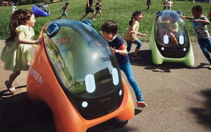 Toyota发布Kids Mobi儿童概念车!内置防撞结构、AI实时陪伴聊天玩游戏、家长可用手机操控自动跟随等! 5 1762227169 72a2d6fe474f9d2039faf4de6a09ce59 840x525 1