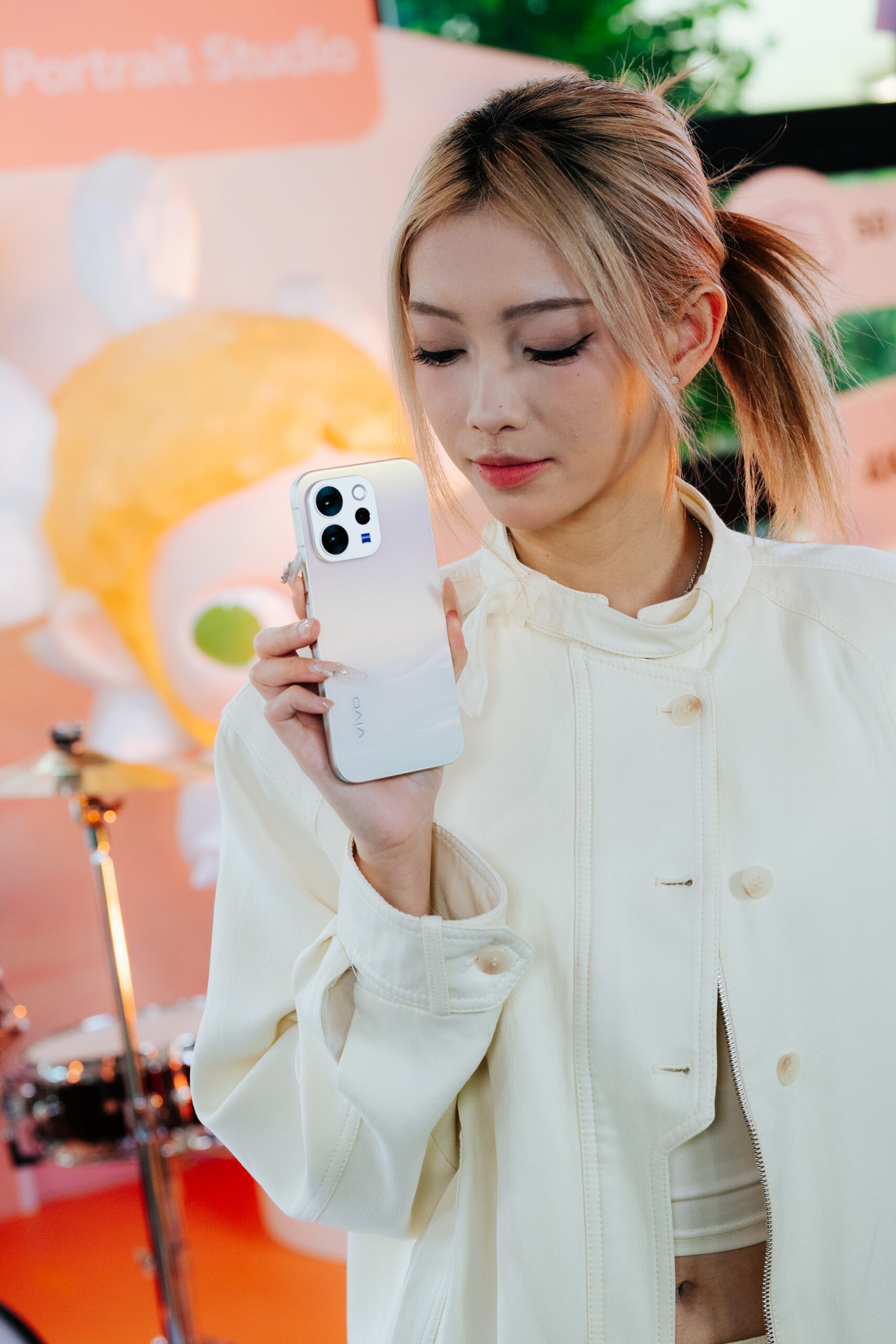 大马售价 RM1,999 起!vivo V70 发布:50MP ZEISS 超级长焦、6500mAh+90W! 42 KP 5 1 scaled