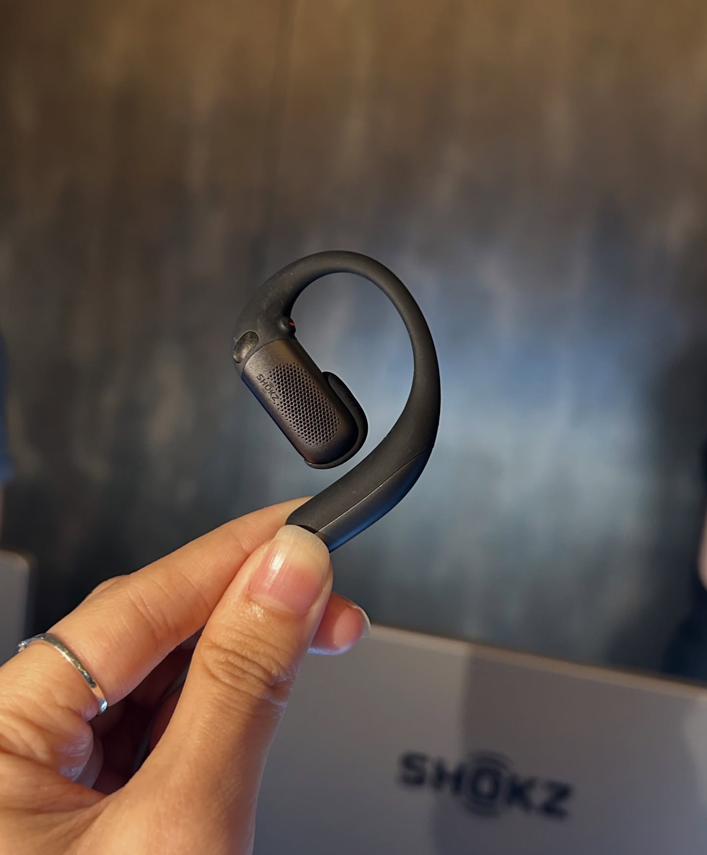 不塞耳也能降噪!Shokz OpenFit Pro 发布:支持降噪、头部追踪、最长 50 小时续航,大马售价 RM1,199! 4 696471236 18592567300010402 3430573003748157686 n