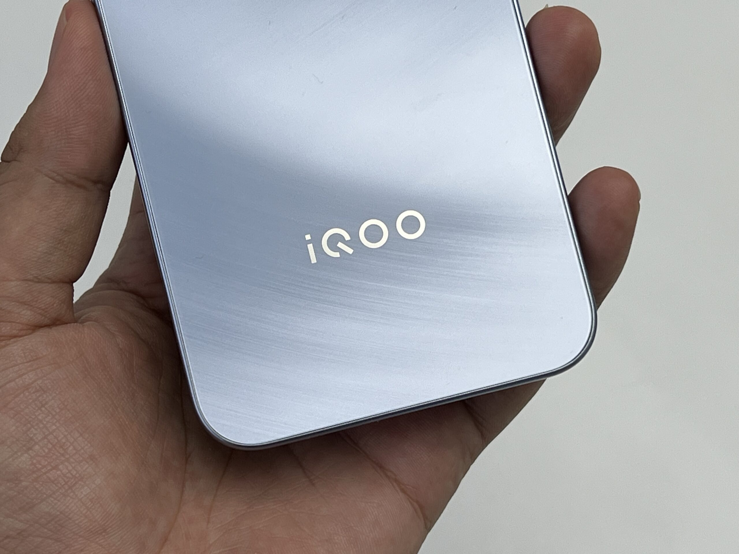 iQOO Z11评测:续航能力夯爆了!让你轻松玩游戏/煲剧一整天的中端机! 3 IMG 1788 scaled