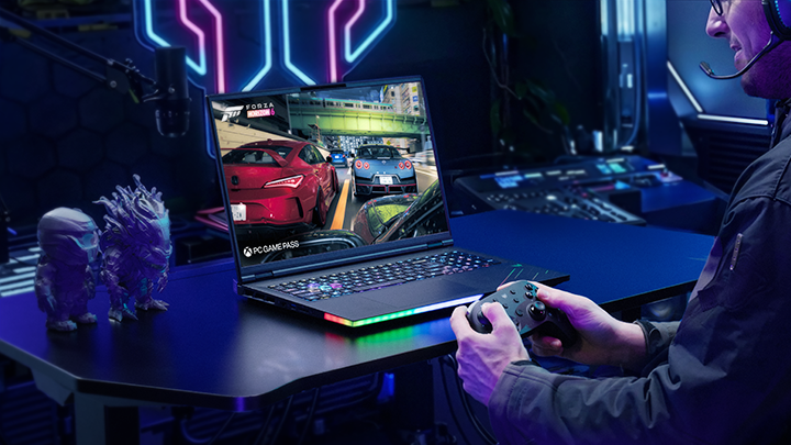 Predator Helios 18 AI Valour ARX PH18 i71 Lifestyle 01