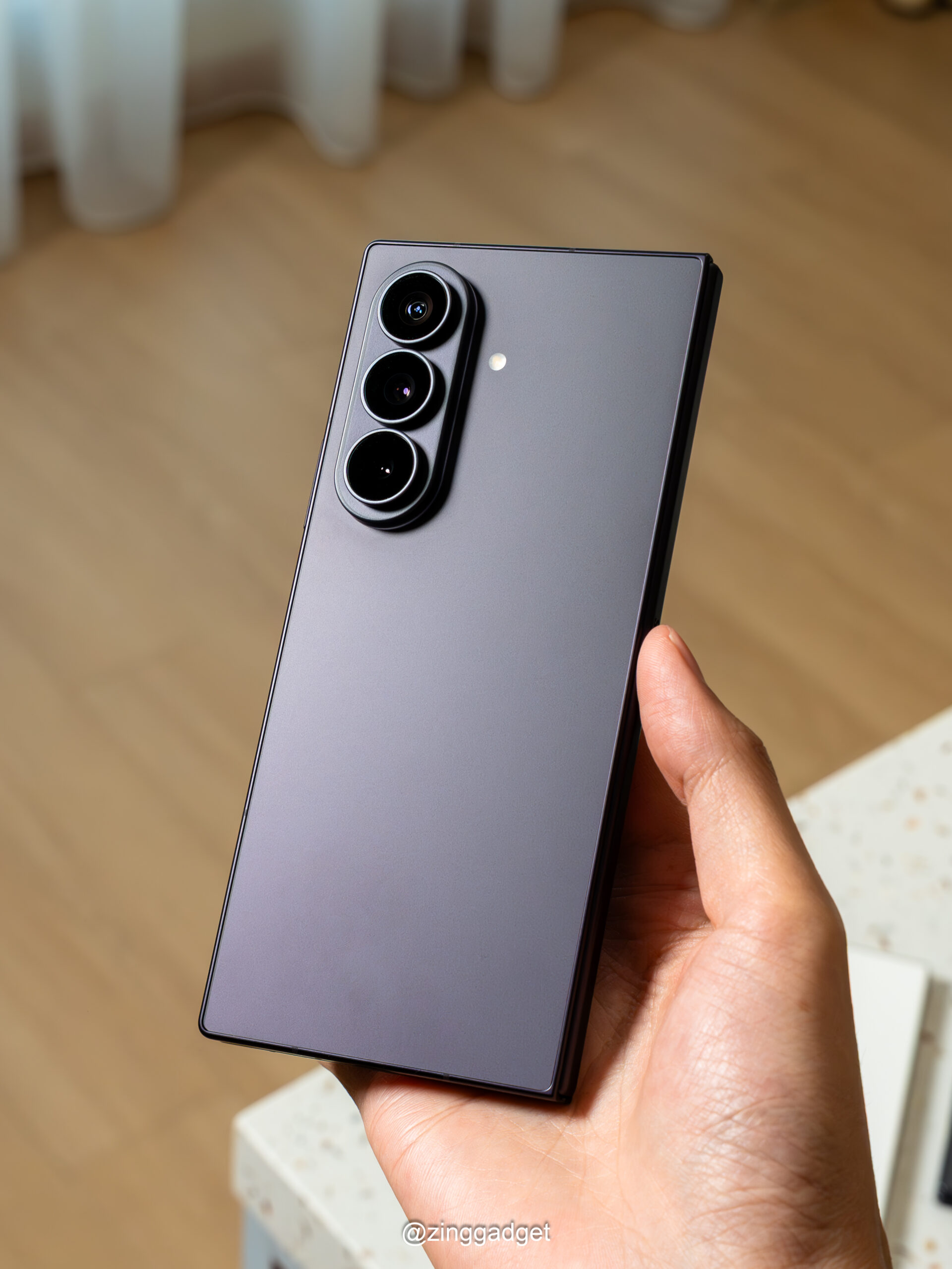 Samsung Galaxy Z Fold8 Ultra体验:优雅高贵、依旧是顶配折叠机 2 Samsung Galaxy Z Fold8 Ultra体验:优雅高贵、依旧是顶配折叠机