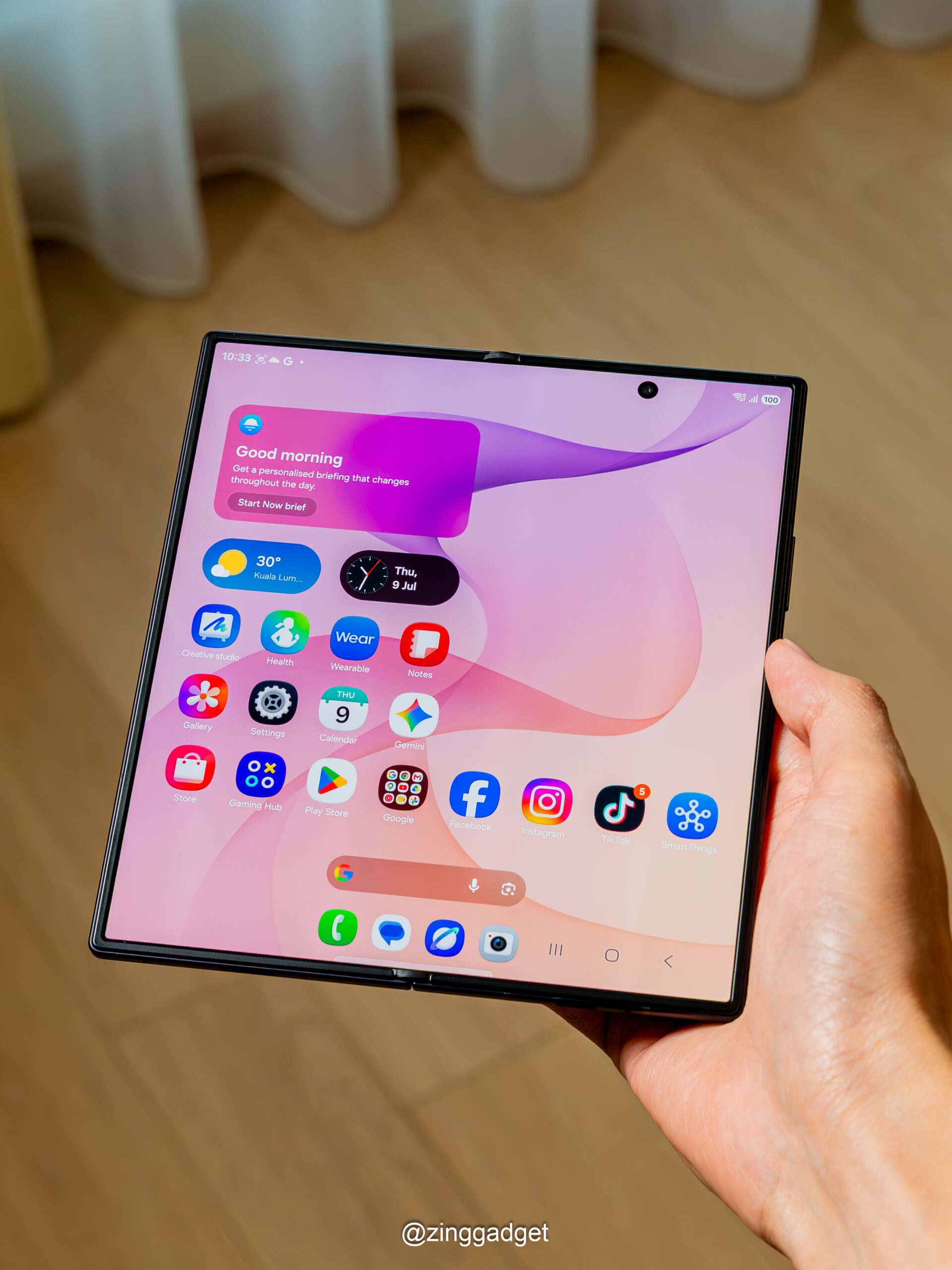 Samsung Galaxy Z Fold8 Ultra体验:优雅高贵、依旧是顶配折叠机 5 DSC06692 scaled