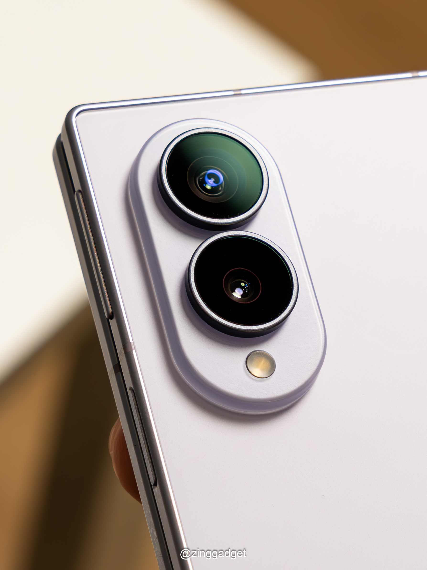 Samsung Galaxy Z Fold8评测:这次的屏幕比例很合理,或许是折叠屏的理想形态! 7 DSC06804