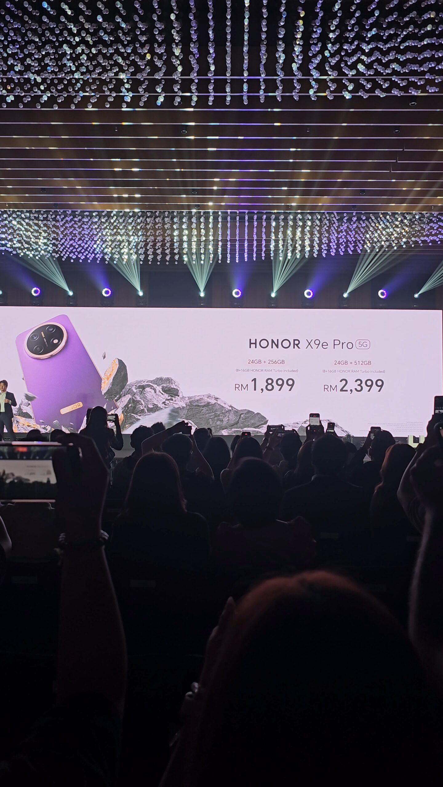 HONOR X9e Pro 大马发布:11000mAh+80W、10000nits屏幕亮度、耐用性再升级,售价RM1899起! 3 20260924 155437 scaled