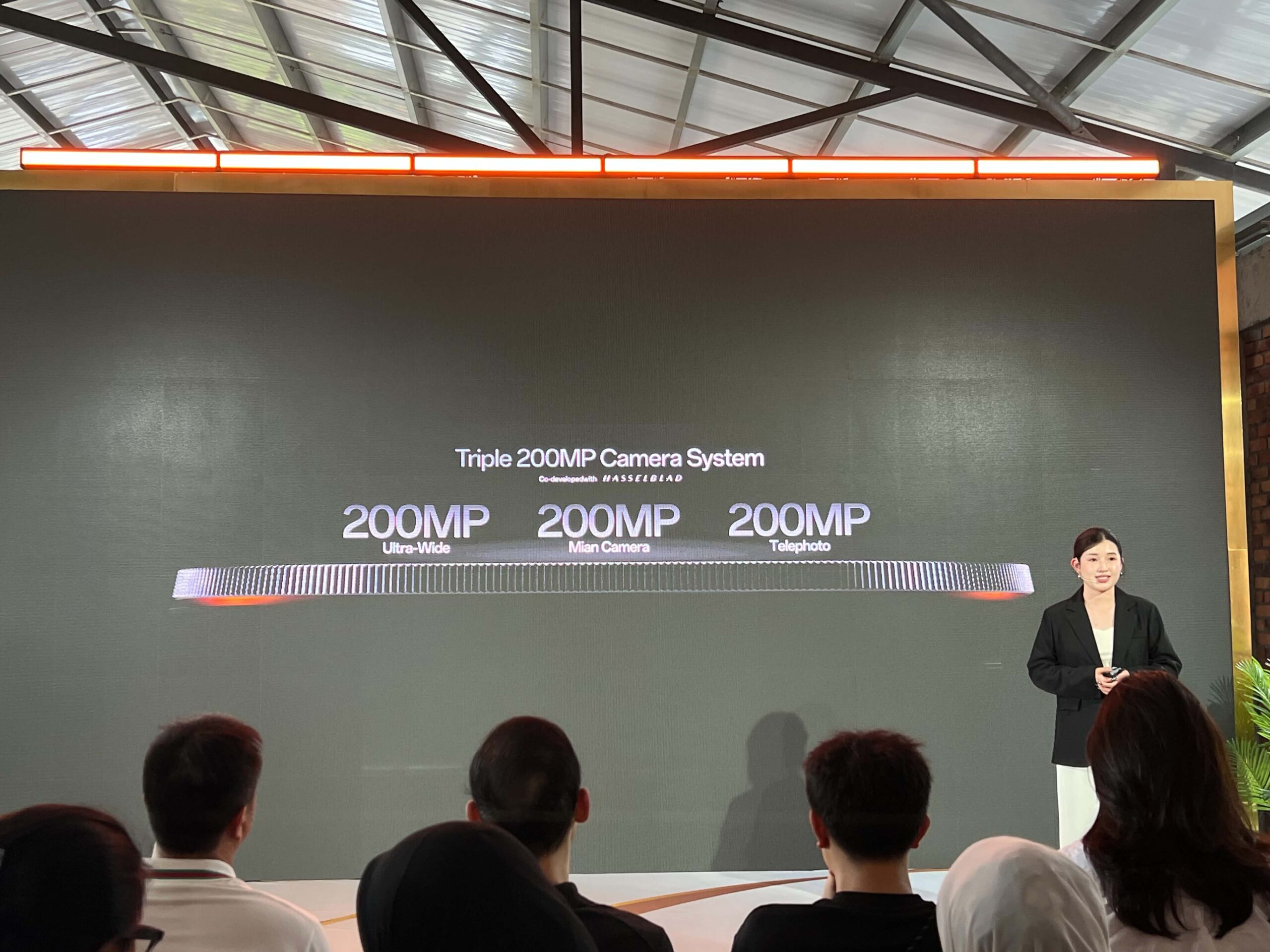 OPPO Find X10系列大马发布:三颗2亿像素镜头、天玑9600 Pro、8000mAh,售RM 4 01af3589 21d4 4180 8e91 893dee690c37 1 scaled