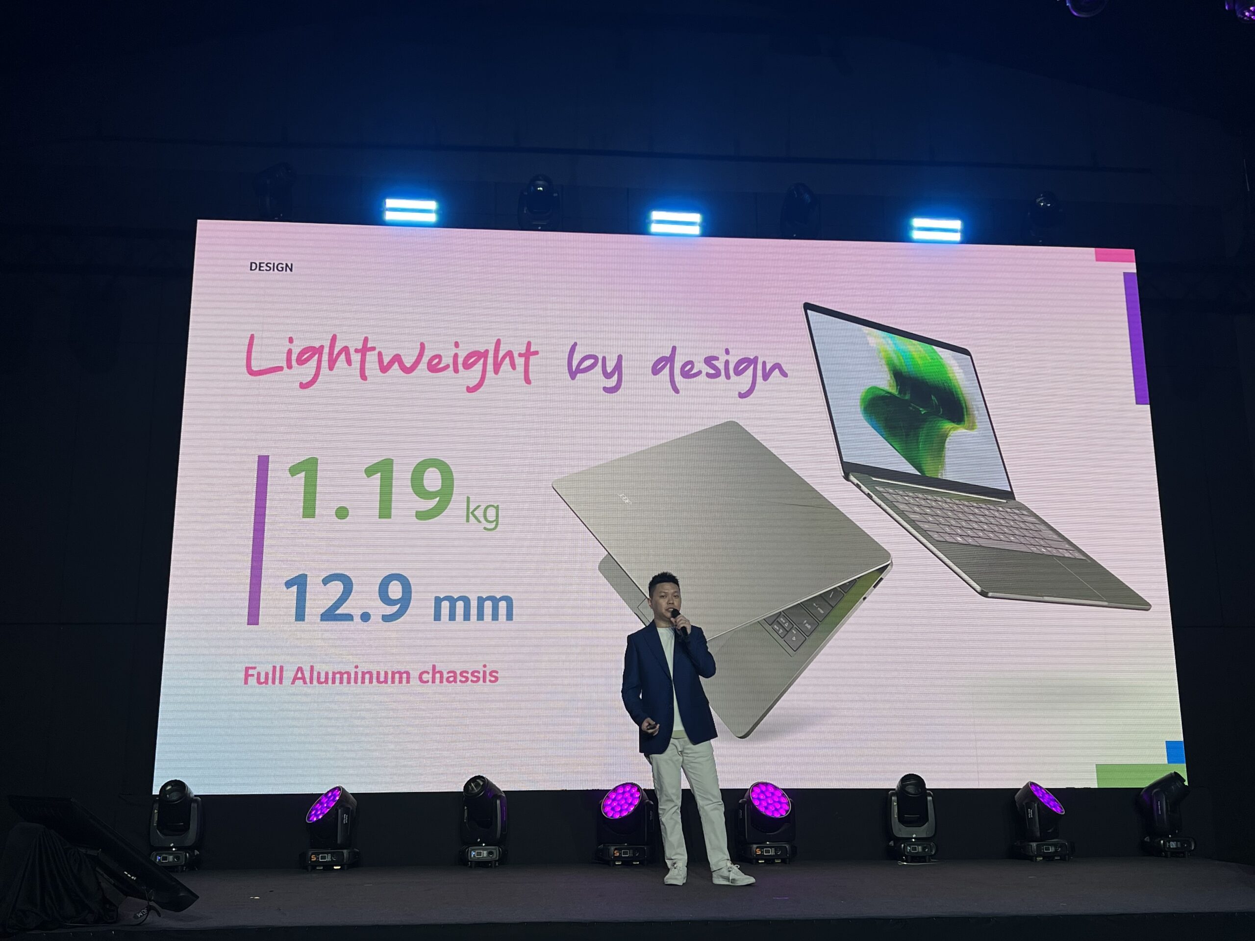 Acer Swift Air 14大马开卖:四款配色、1.19kg机身、120Hz屏幕、19小时续航,售RM2,999起! 3 Acer Swift Air 14大马开卖:四款配色、1.19kg机身、120Hz屏幕、19小时续航,售RM2,999起!